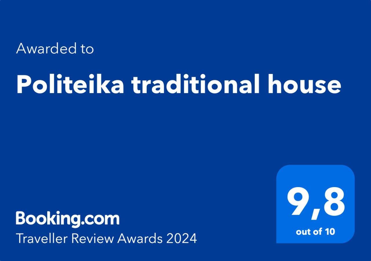 Politeika Traditional House Tiros Luaran gambar